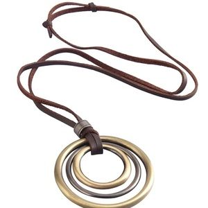 Elegant Triple Circles Pendant Necklace with PU Leather Rope Adjustable Long Nwt
